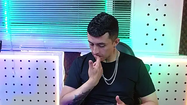 Darko0717 online show from March 7, 12:41 am