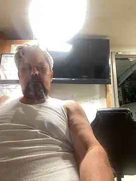 tank32s online show from September 10, 4:44 am