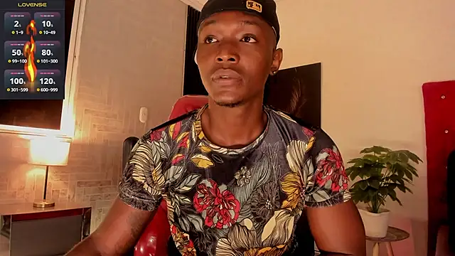 DannSmmith online show from February 15, 1:38 pm