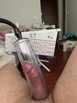 Snapshot of strange6696 chatting on February 27, 2:10 pm strange6696 online show from February 27, 2:10 pm