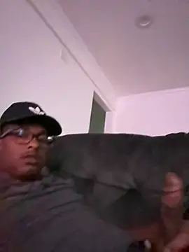 Snapshot of cumwithus1903 chatting on January 21, 9:36 pm cumwithus1903 online show from January 21, 9:36 pm