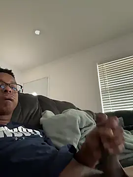 Snapshot of cumwithus1903 chatting on January 23, 4:59 pm cumwithus1903 online show from January 23, 4:59 pm