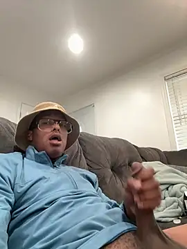 Snapshot of cumwithus1903 chatting on February 10, 9:04 pm cumwithus1903 online show from February 10, 9:04 pm