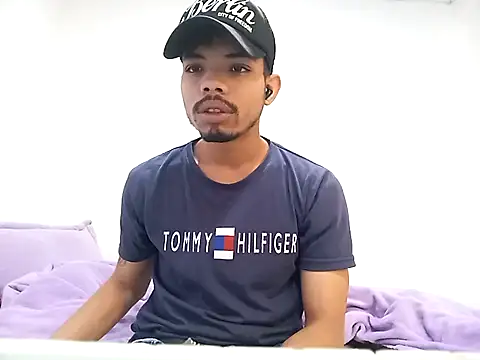 danidiazto2023 online show from March 4, 4:52 pm