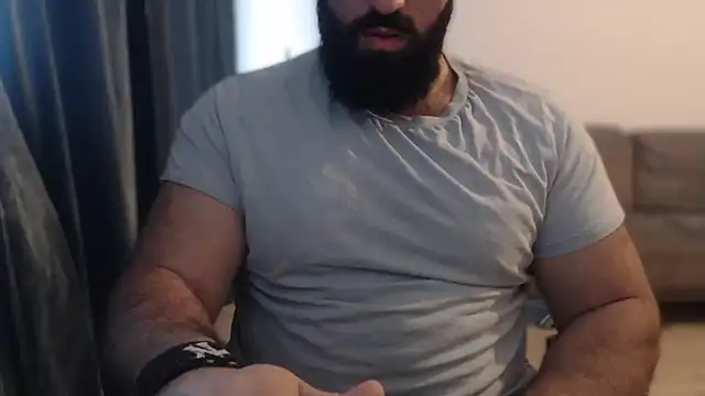 hugemachohandsome online show from November 15, 9:33 am