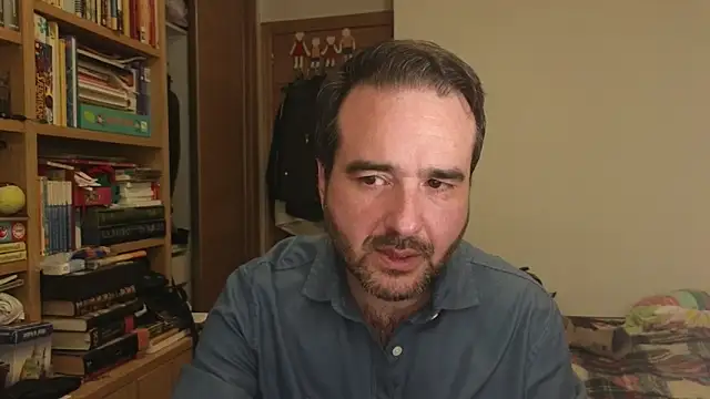 curiosillo83 online show from November 29, 8:11 pm