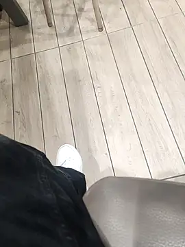 zzen online show from December 18, 3:30 pm