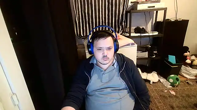 Bebemickey75 online show from February 14, 10:26 pm