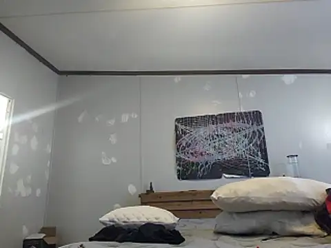 Bi curious86 online show from January 13, 6:34 pm