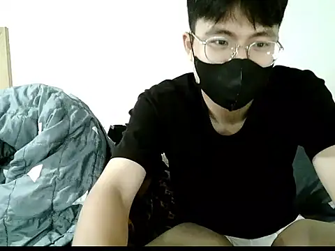 Gwencloudy online show from October 6, 4:11 pm