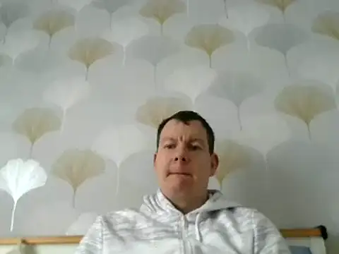 Snapshot of calibersmith chatting on February 20, 11:31 am calibersmith online show from February 20, 11:31 am