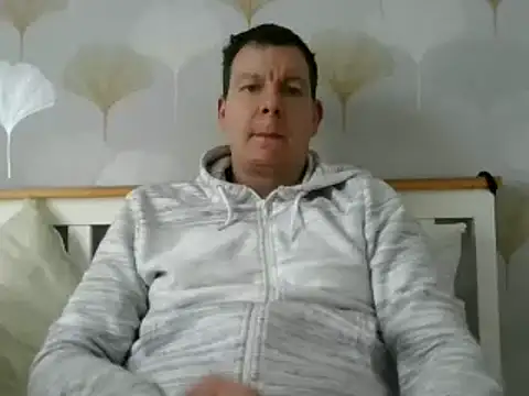 Snapshot of calibersmith chatting on February 24, 11:10 am calibersmith online show from February 24, 11:10 am