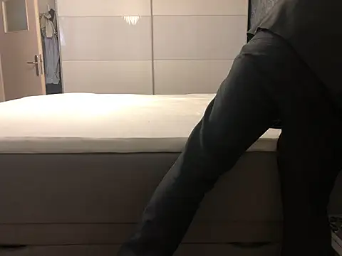 croatiahairy online show from February 1, 4:33 pm