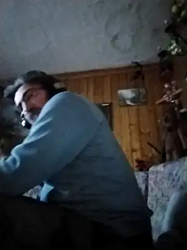 Chris8149 online show from February 12, 9:43 pm