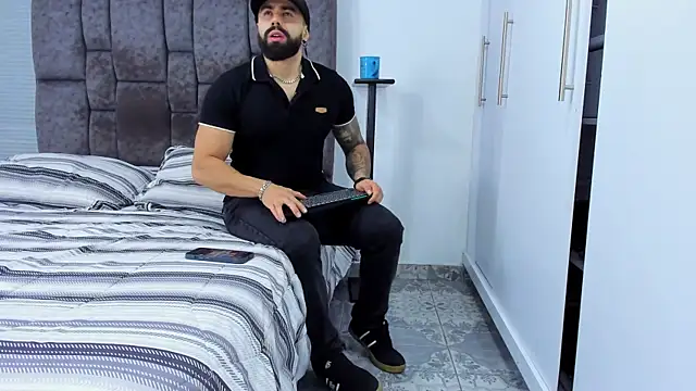 Zack Froone online show from October 10, 3:17 pm