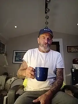 Hotbodyscottie online show from November 12, 8:53 am