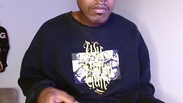 king  Black online show from December 19, 9:39 am