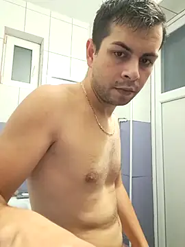 hornny1995 online show from December 14, 4:03 pm