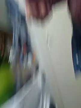 BananasNCream online show from December 17, 2:02 pm