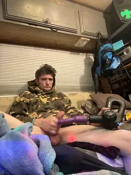 Snapshot of Followthepiper chatting on January 8, 3:28 pm Followthepiper online show from January 8, 3:28 pm