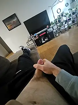 Cemg online show from December 22, 12:49 pm