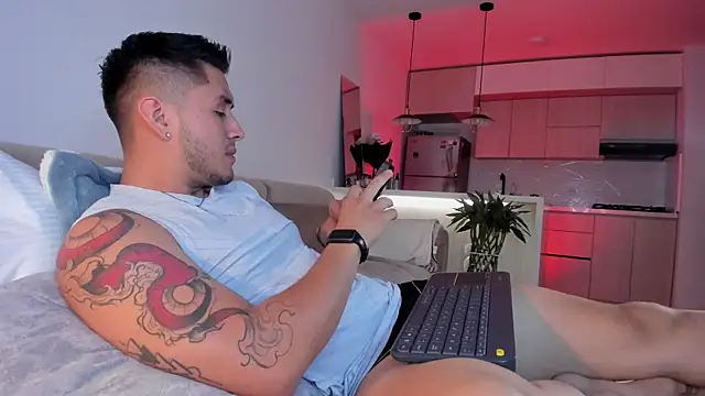 Chriskyle  online show from March 11, 11:48 pm