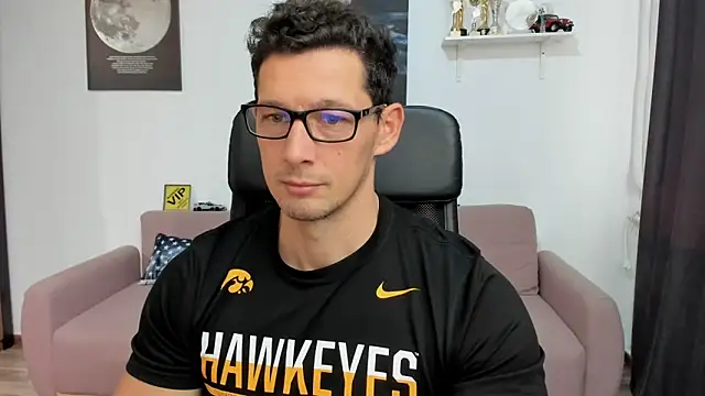 BrutusK08 online show from November 17, 9:12 am