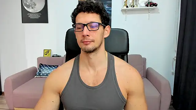 BrutusK08 online show from December 22, 8:44 am