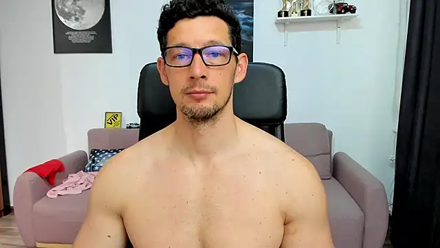 BrutusK08 online show from April 23, 7:02 am