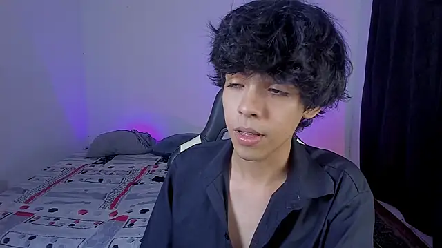 Alan26  online show from November 27, 3:43 am