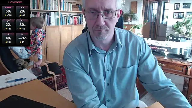 tom-swede online show from December 17, 11:06 am