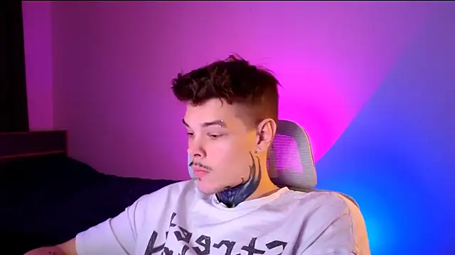 DENIS HERE online show from February 12, 4:02 pm