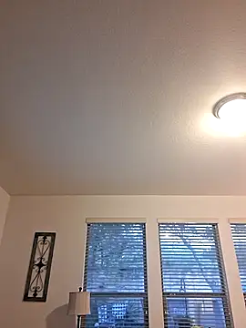 chainjulious online show from April 20, 12:51 pm