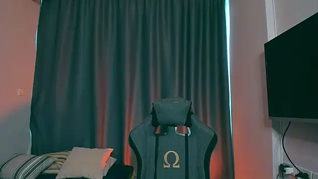 Samuel Andrew online show from March 15, 5:08 am