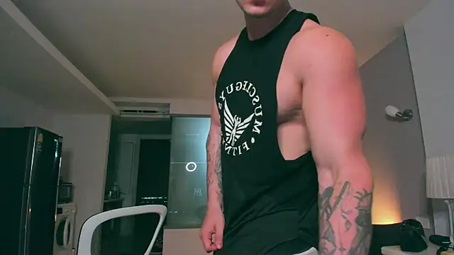 Samuel Andrew online show from September 20, 7:41 am