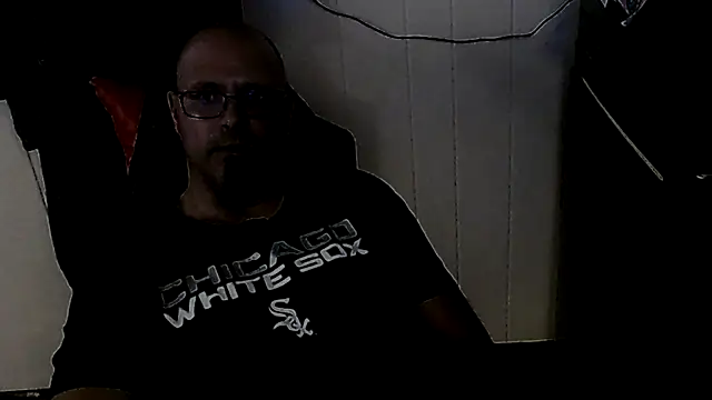 KrazyLegz online show from October 8, 3:38 pm