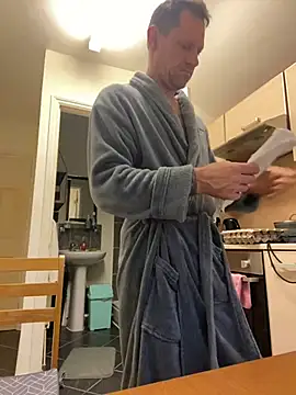 Snapshot of Yourhotboy_42 chatting on February 1, 4:00 pm Yourhotboy 42 online show from February 1, 4:00 pm