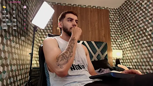 Michael magno online show from September 30, 11:08 pm