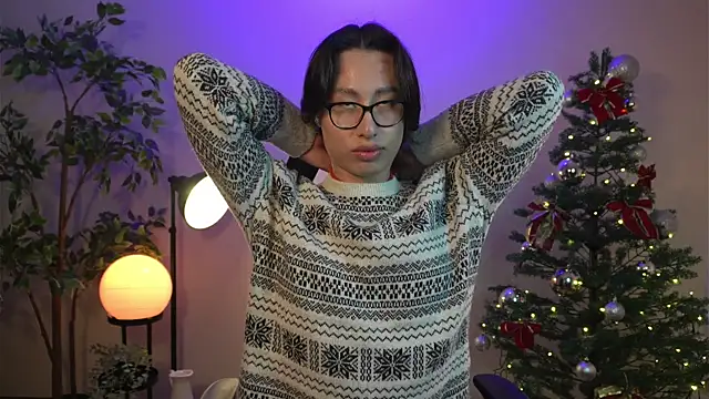Snapshot of SrLuis18 chatting on December 24, 5:55 pm SrLuis18 online show from December 24, 5:55 pm