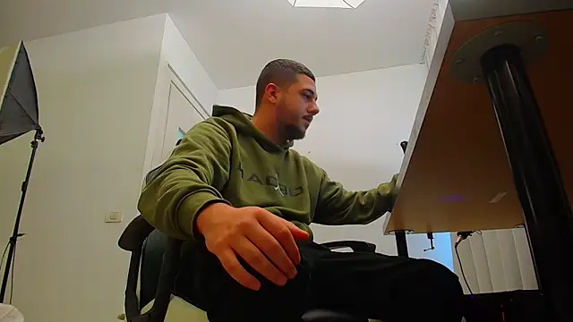 JoshKnights online show from October 6, 5:12 am