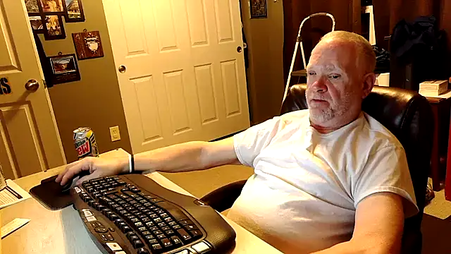 nobledad online show from November 2, 1:54 am