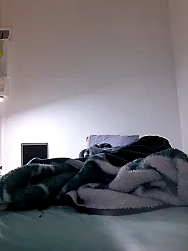 molozeb online show from December 14, 7:37 am