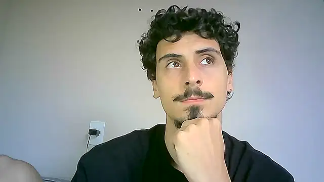 milkoffe online show from December 3, 1:10 pm