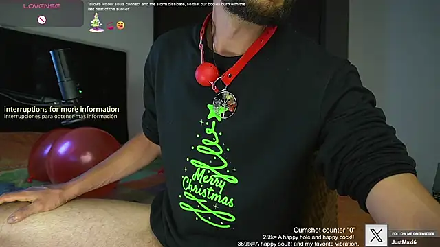 just maxii online show from December 5, 8:45 pm