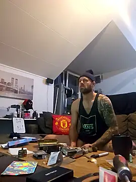 eltoulou online show from January 6, 4:11 pm