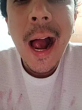 Snapshot of Rejy1992 chatting on February 14, 2:02 pm Rejy1992 online show from February 14, 2:02 pm