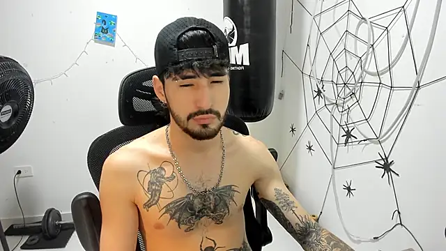 DmitriSanders online show from February 18, 10:51 pm