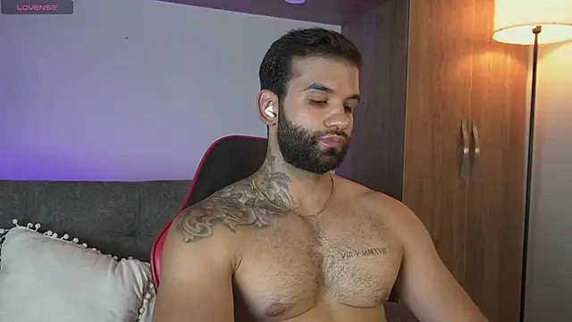 MarkHazze online show from April 6, 11:59 pm