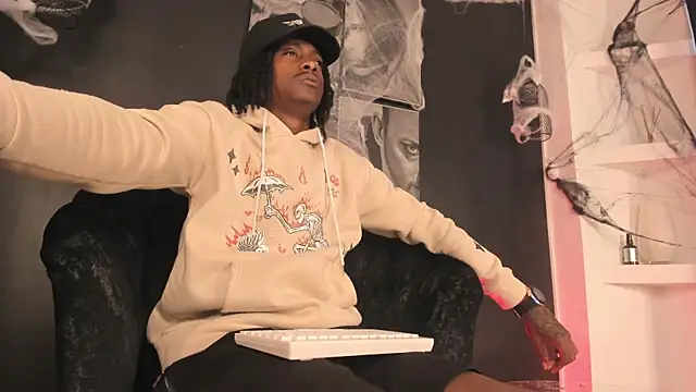 BRYXXXON1 online show from October 12, 5:51 pm