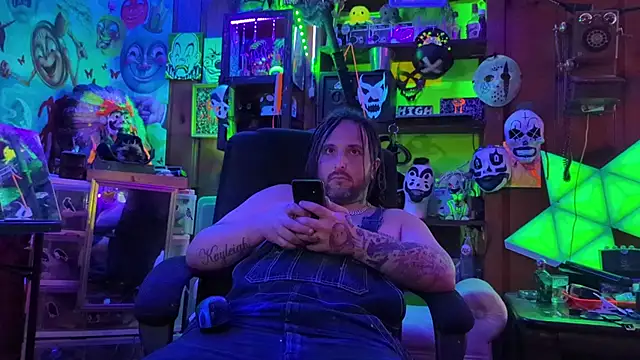 Snapshot of tayshie chatting on September 20, 10:15 am tayshie online show from September 20, 10:15 am